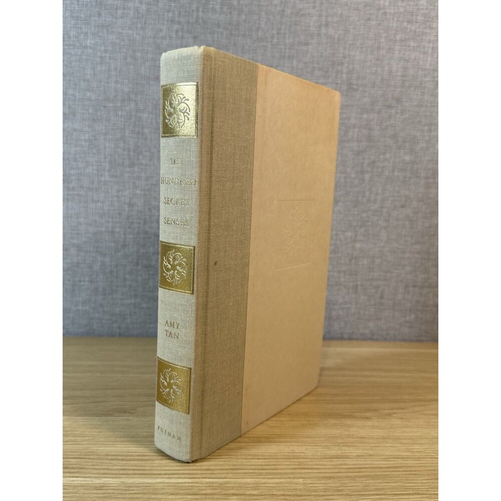 The Hundred Secret Senses - Amy Tan (1995) Hardcover 1sr Edition Print
